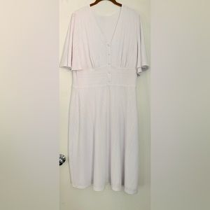 White dress. Fitted waist. Size XL. Leota